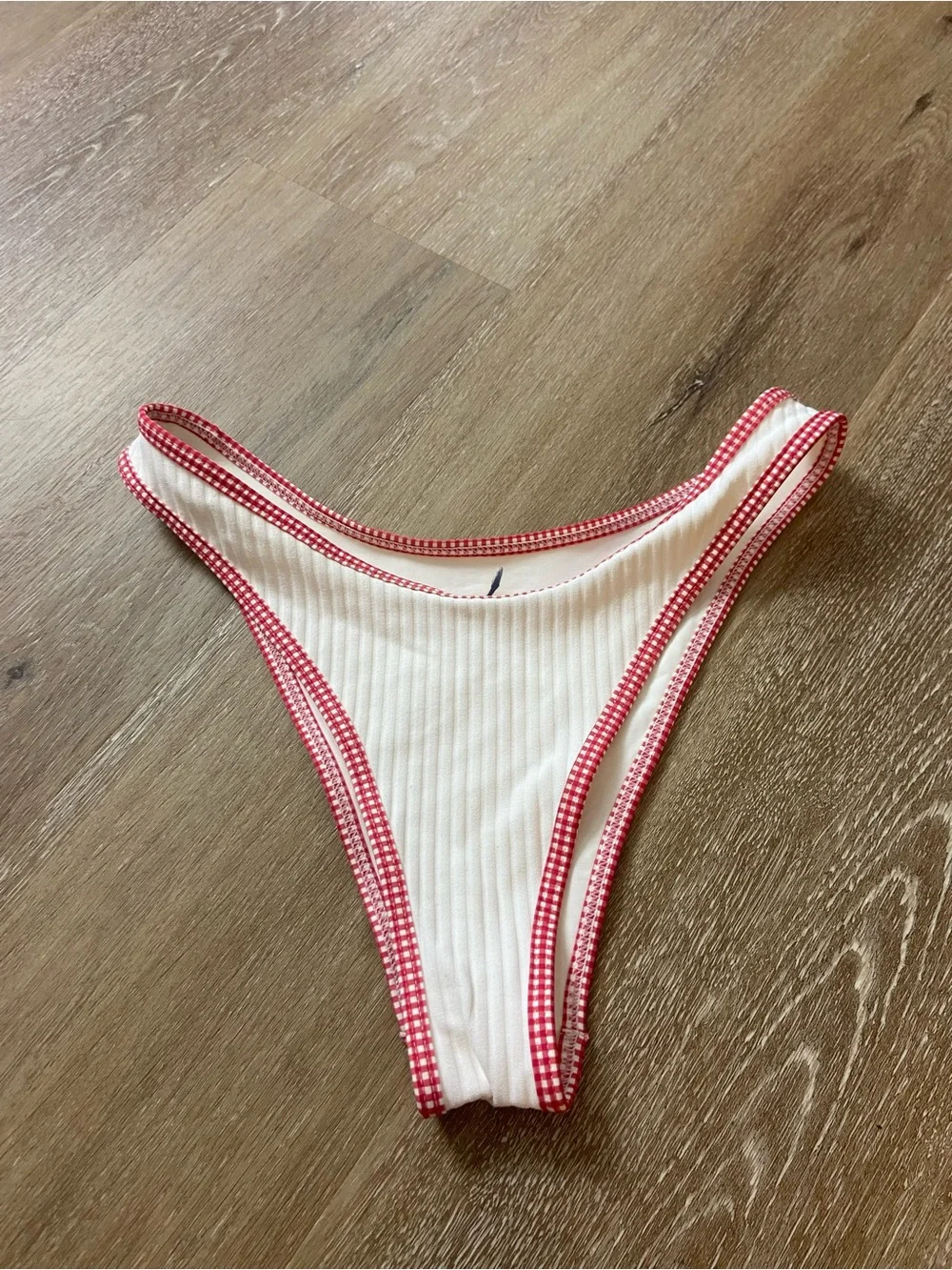 New! Frankies Bikinis Bella Dove Terry White Ribbed Red Gingham Bottoms 34097